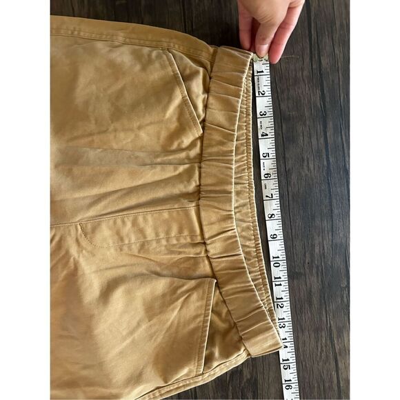 Lands’ End Khaki Tan Pull On Pants Size 8 Classic Neutral Minimalist Essential - Picture 12 of 15